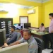 Komisioner KPID Provinsi Jambi mengecek alat monitoring isi siaran televisi dan radio