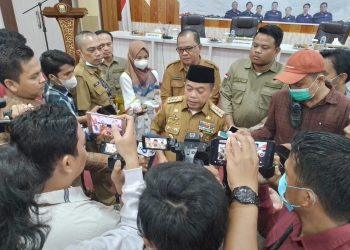 Gubernur Jambi Al-Haris di wawancara kalangan wartawan usai membuka rakorda bersama KPID Provinsi Jambi