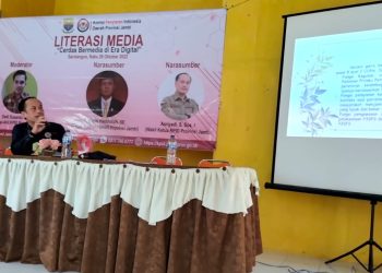 Wakil ketua KPID Provinsi Jambi Asriyadi saat menyamapikan Literasi di Sarolangun
