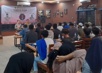 Anggota Komisi I DPRD Provinsi Jambi menjadi narasumber literasi media yang diadakan KPID Provinsi Jambi di Kota Jambi